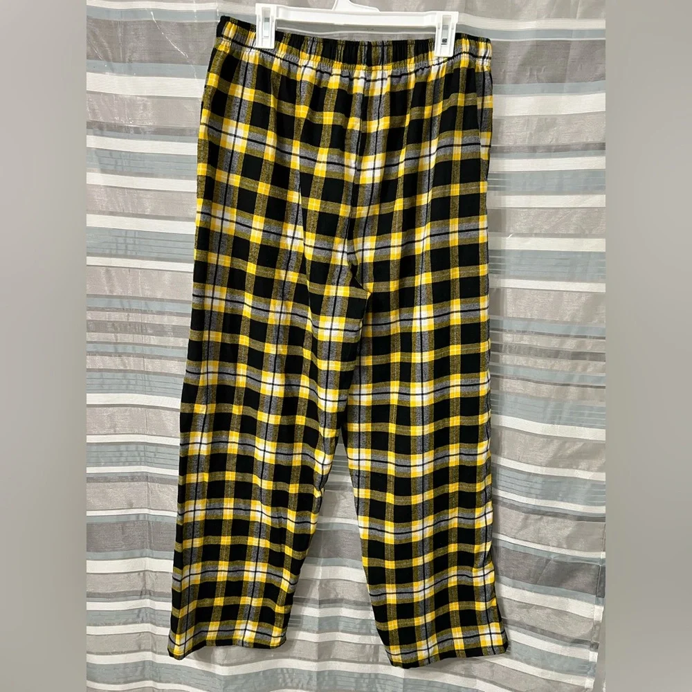 UNC Pembroke Braves Lounge Pants - Picture 3 of 8